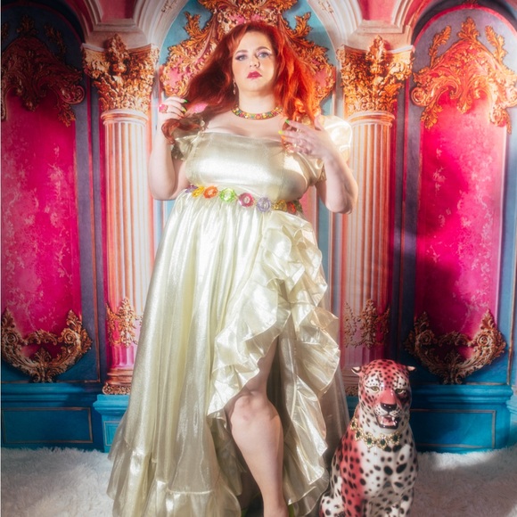 EUC Selkie Gown “the champagne ruffle gown” - Picture 4 of 9